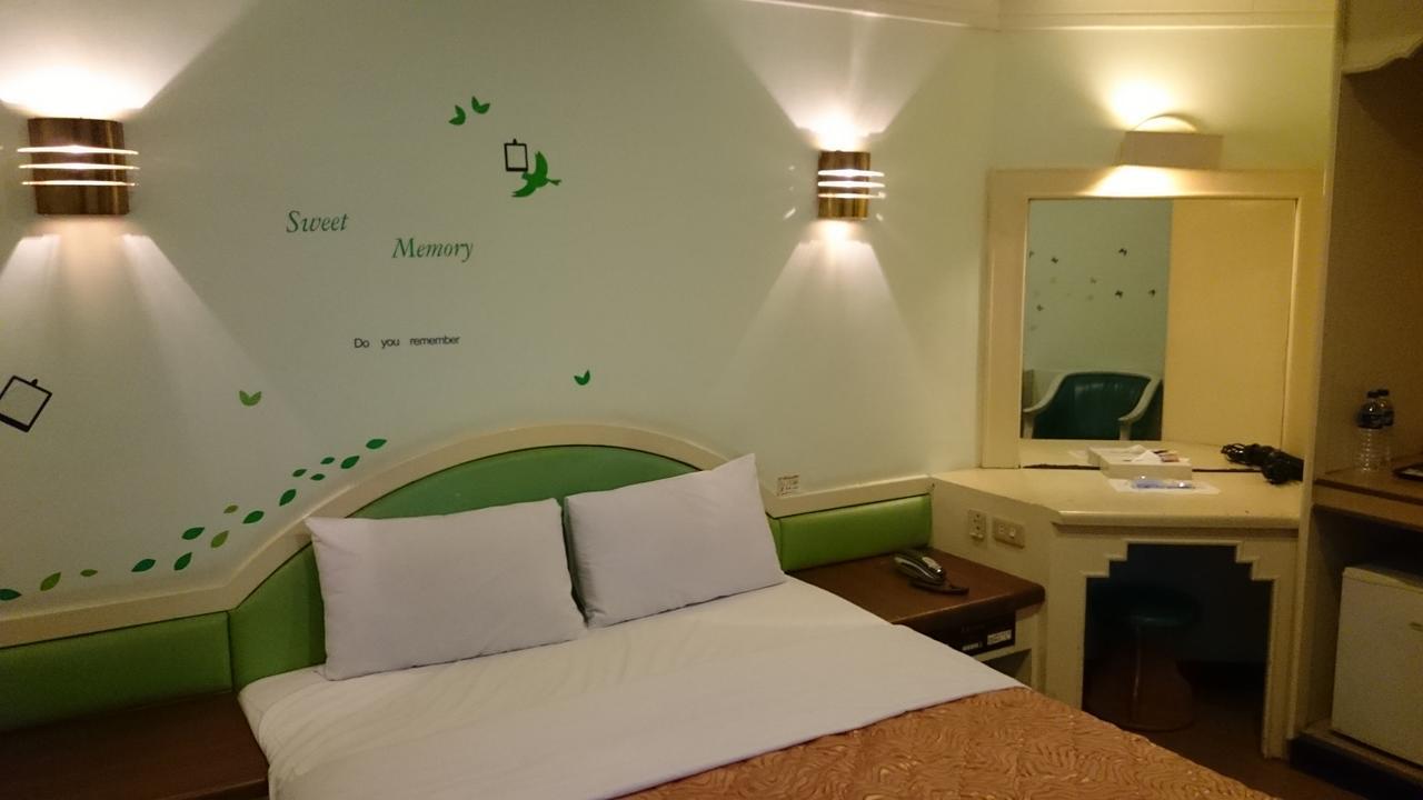 Rido Hotel Taichung Buitenkant foto