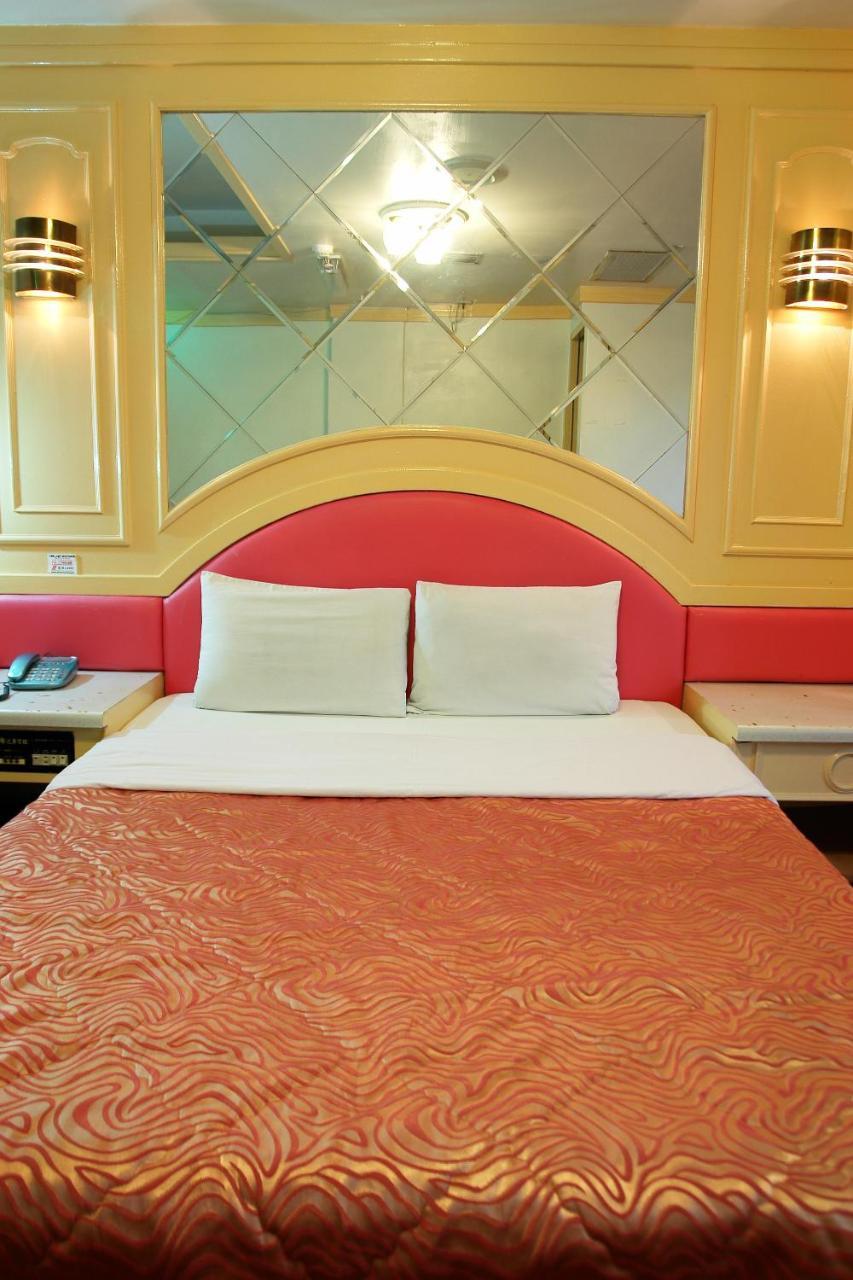 Rido Hotel Taichung Buitenkant foto